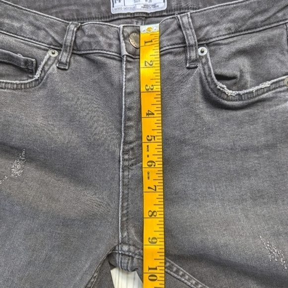 Free People Great Heights Fringe Cropped Skinny Jeans in Washed Black Size 26 - Picture 10 of 12